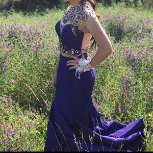 Prom dress (selling the purple one only)
